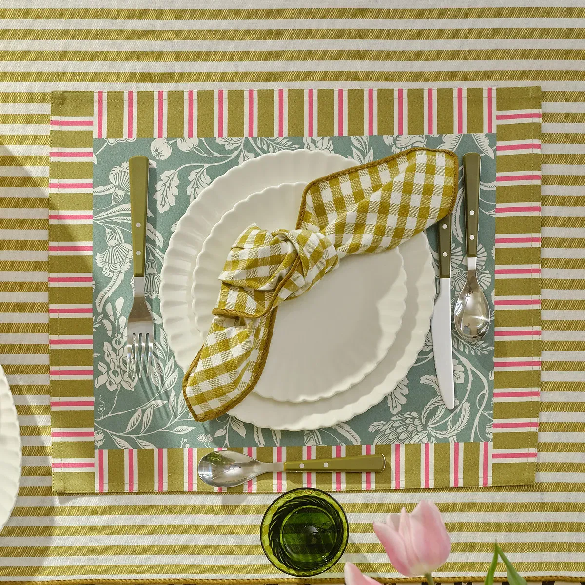 Linda Set of 2 Placemats - Printed, Cotton alternate view