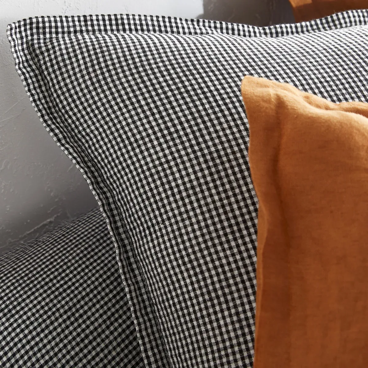 Linot Gingham Check Duvet Cover - Black, Washed Linen alternate view