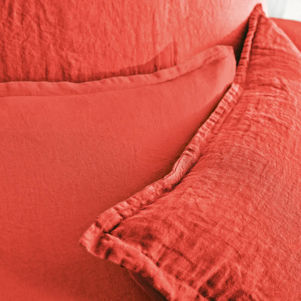 Linot Washed Linen Duvet Cover - Poppy alternate view