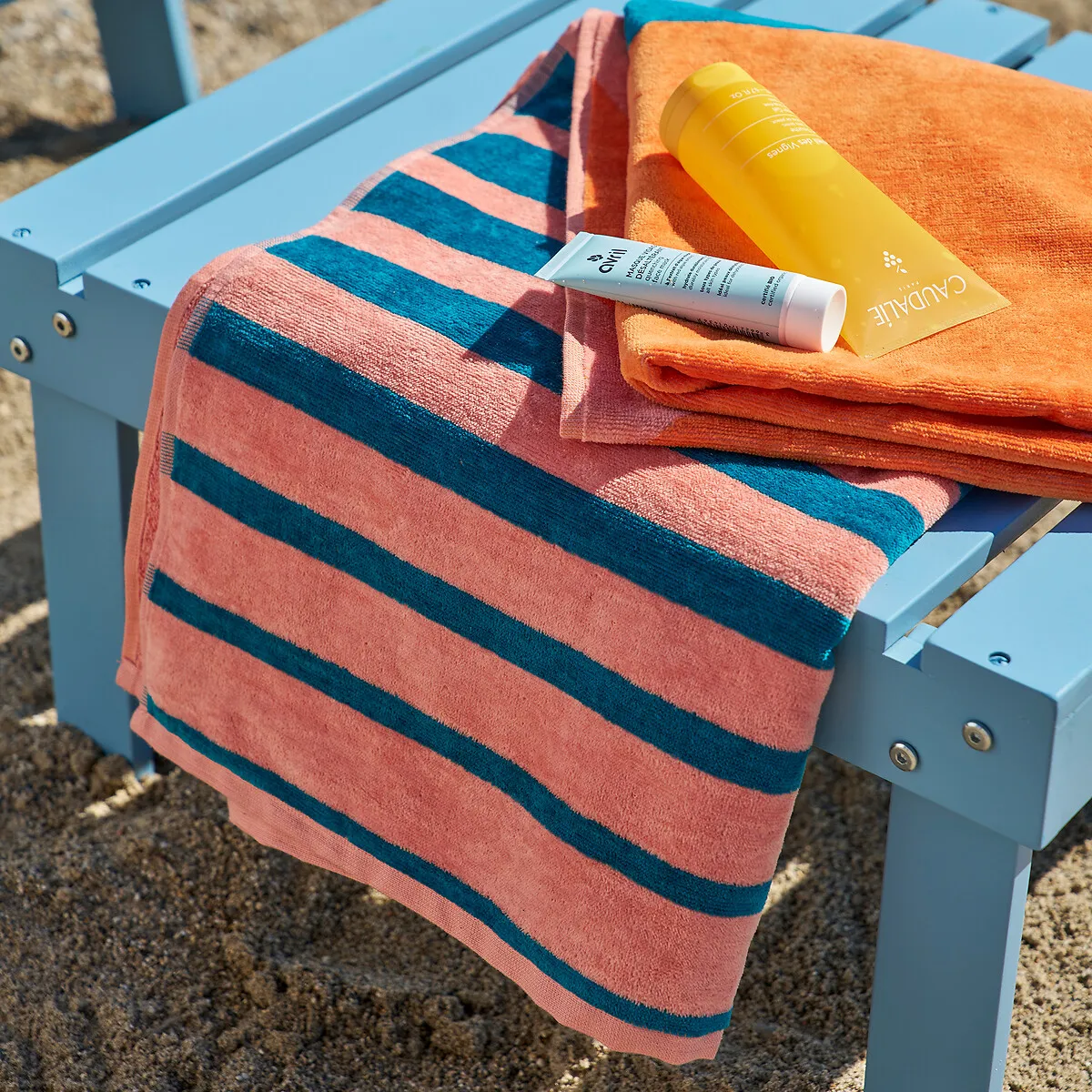 Listrado Beach Towel - Cotton Velour Towelling alternate view