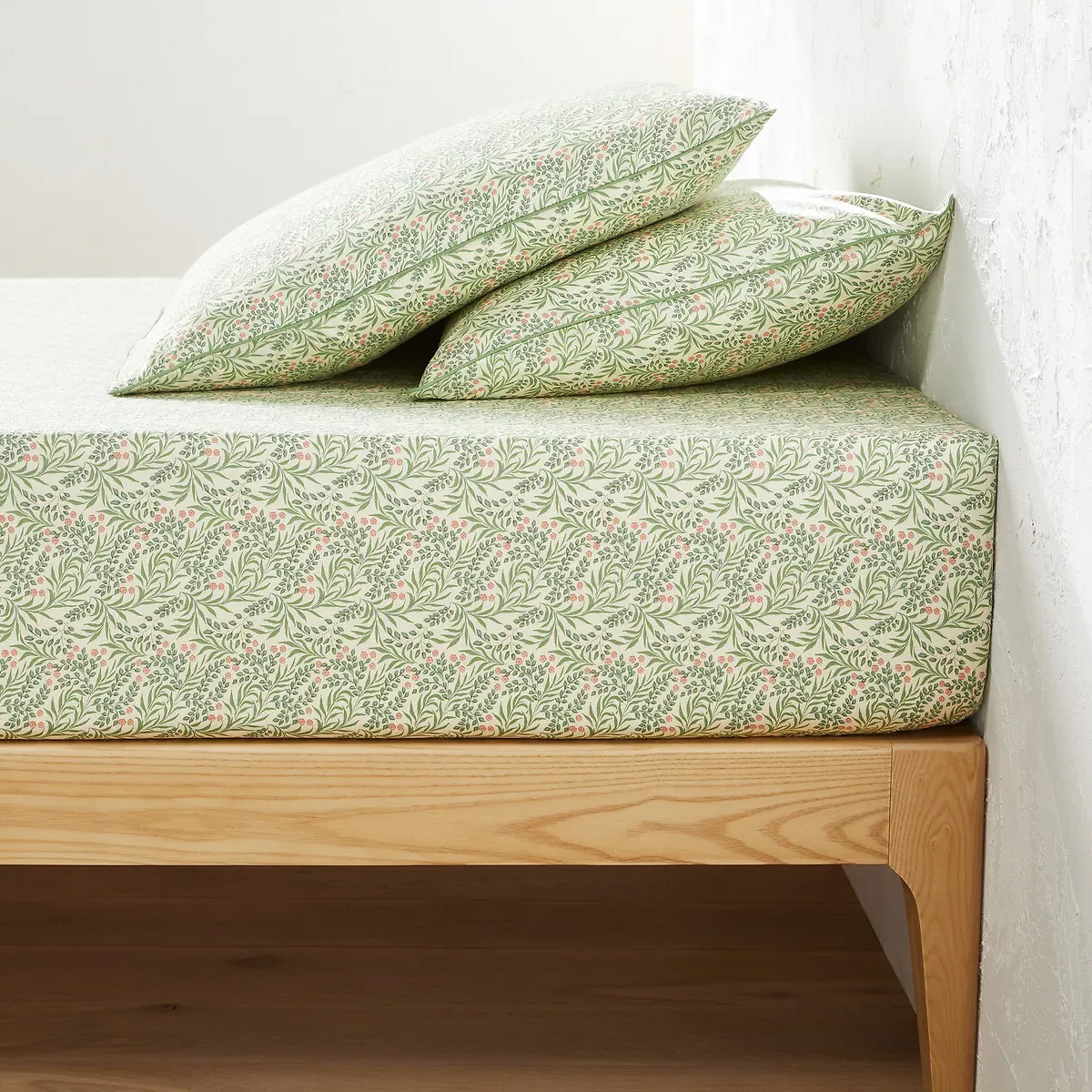 Lizbeth Fitted Sheet - Floral Print, Cotton Satin alternate view