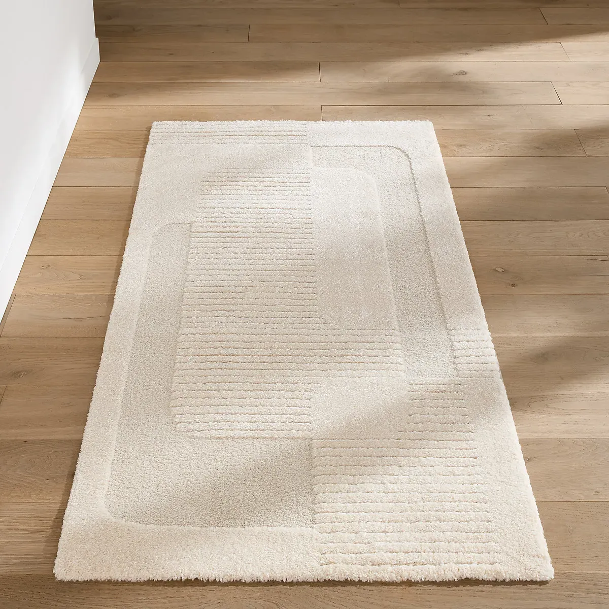 Lodgo Embossed Geometric Print Runner - Ecru, Polypropylene product