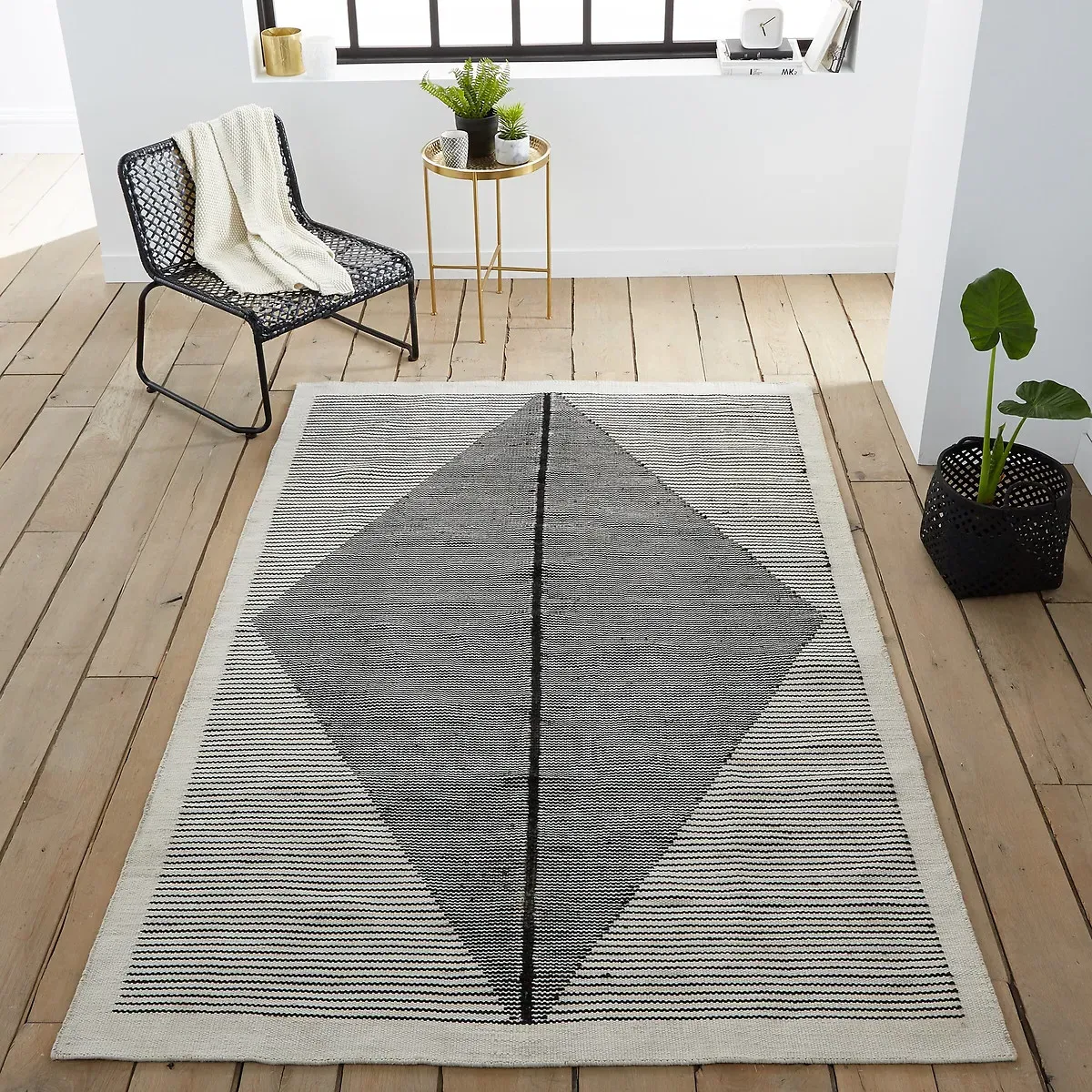 Loscan Indoor/Outdoor Kilim Rug - Ecru, Recycled Polyester product