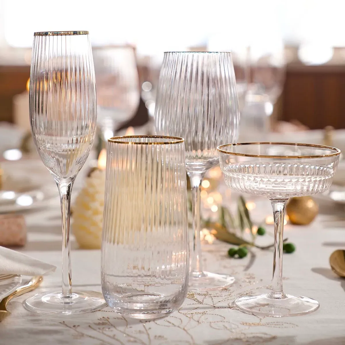 Lurik Set of 4 Ribbed Champagne Flutes - Transparent, Glass alternate view