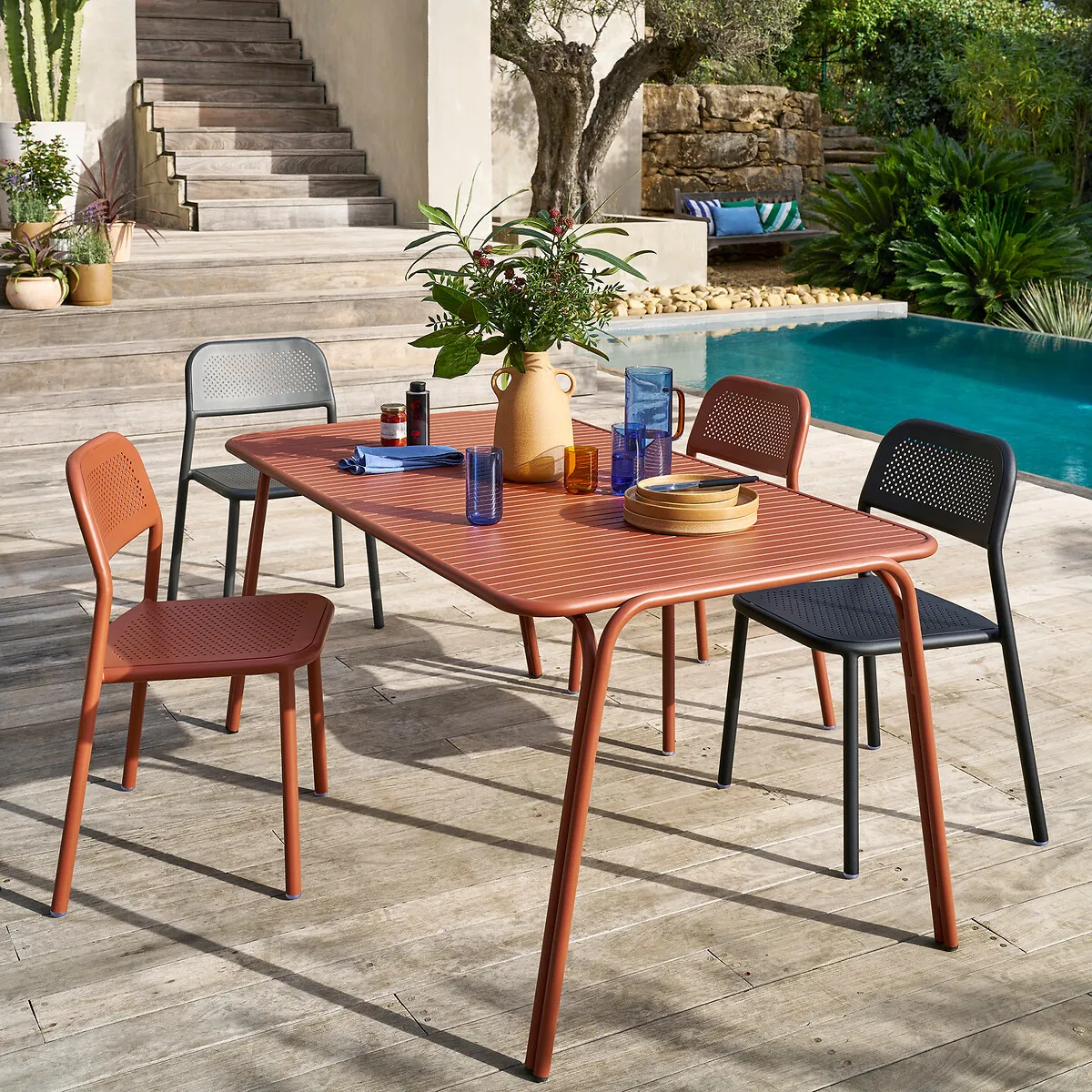 Lyona Set of 2 Garden Chairs - Black, Aluminium alternate view