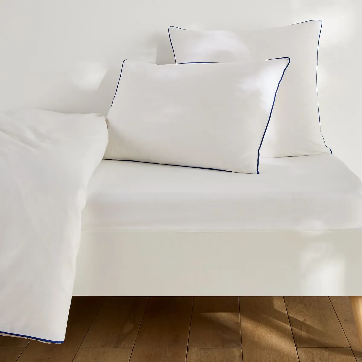Macha Child's Fitted Sheet with 25cm Flap - White, Cotton product