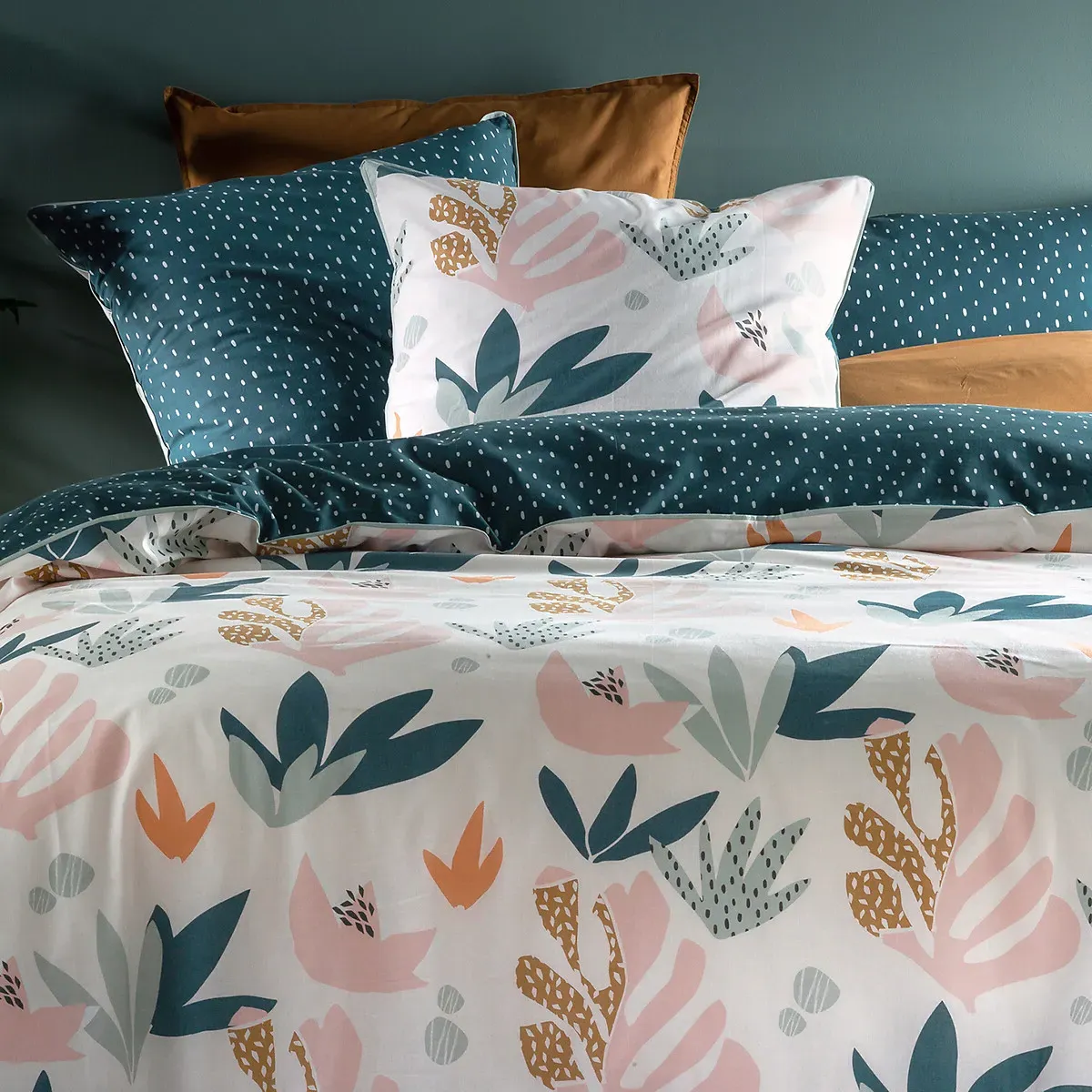 Maranhao Graphic Floral Cotton Pillowcase - Printed alternate view