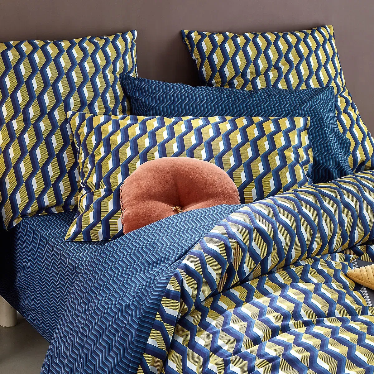 Milano Graphic Fitted Sheet 200 Thread Count - Blue Print, Cotton Percale alternate view