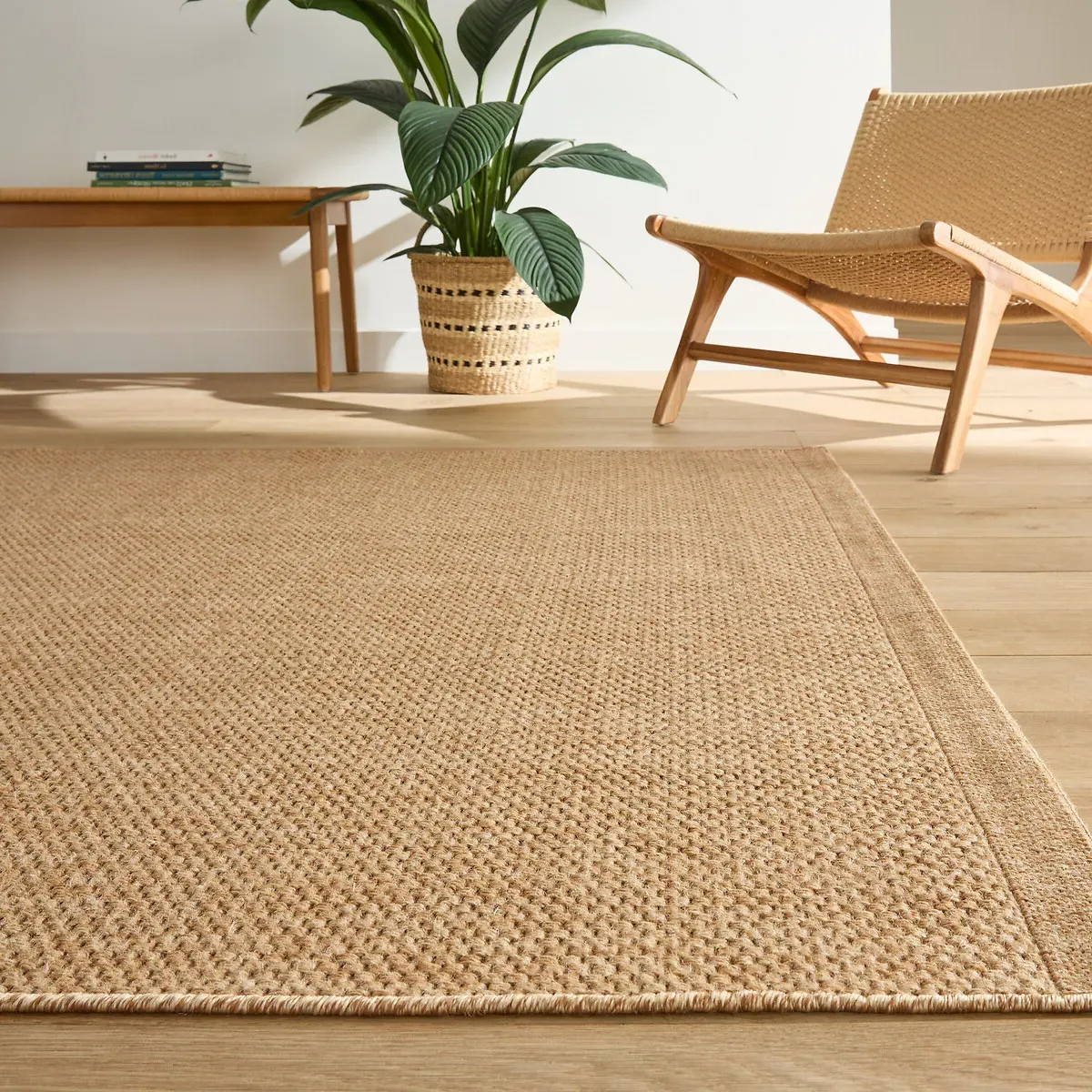 Milas Indoor/Outdoor Jute-Effect Rug - Natural, Polypropylene product