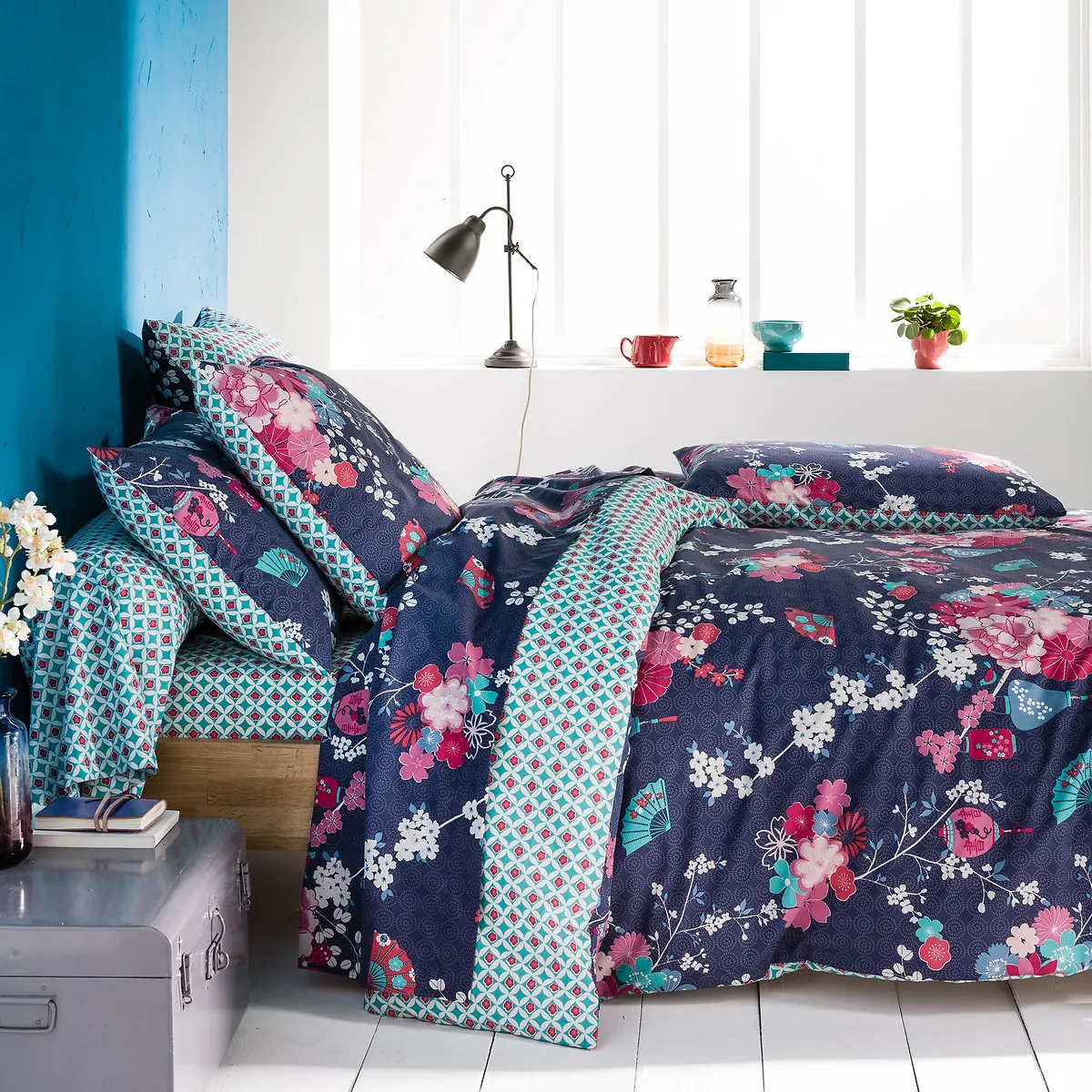 Miss Shanghai Floral Duvet Cover - Dark Blue, Cotton product