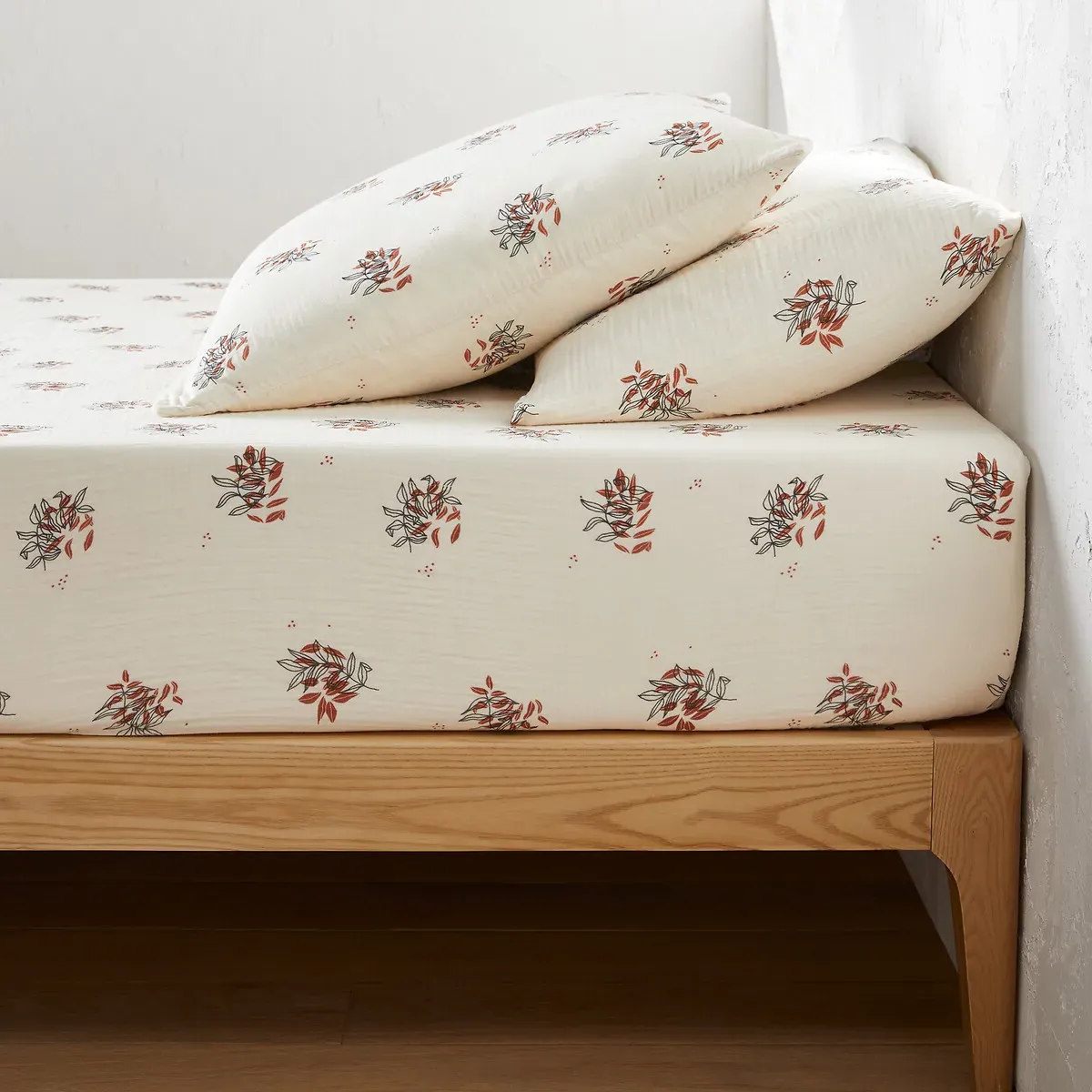 Monceaux 30cm Deep Cotton Muslin Fitted Sheet - Vegetable Print product