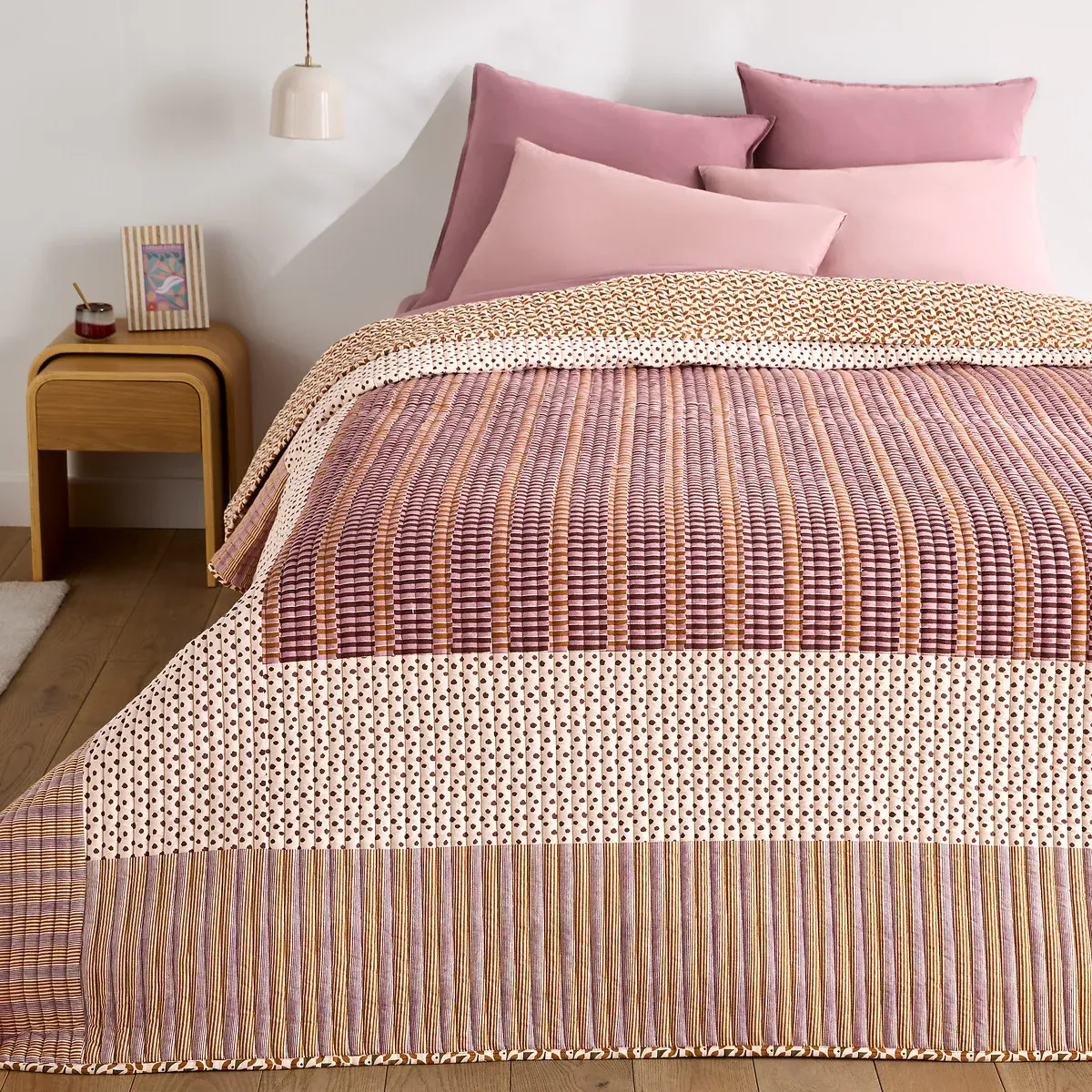 Nahro Patchwork Print Quilted Bedspread - Cotton product