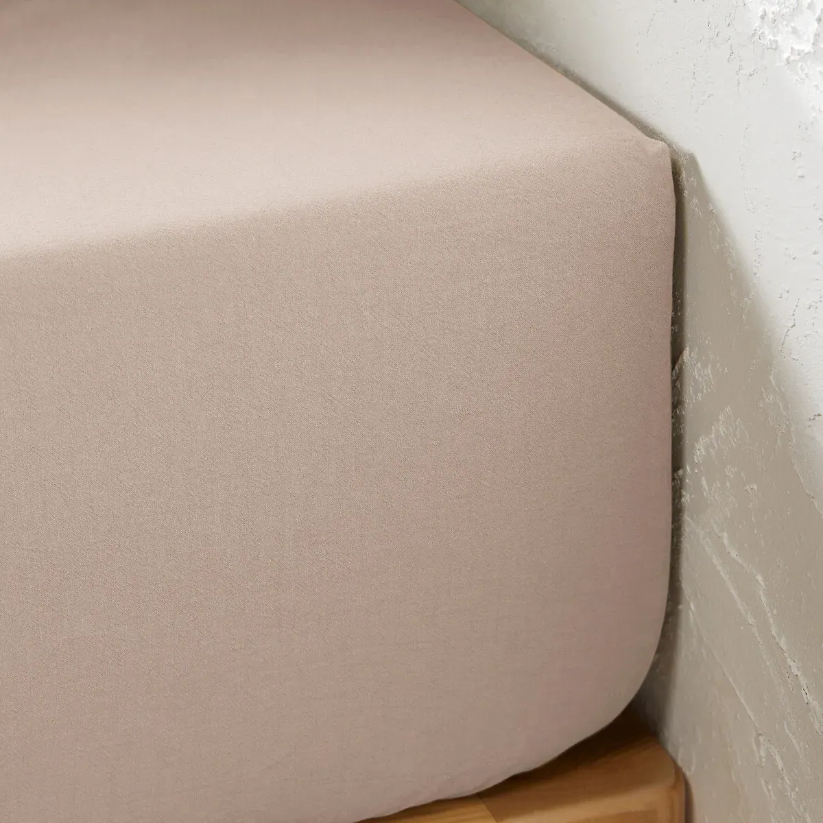 Natural Dye Cotton Fitted Sheet - Smoky Pink product