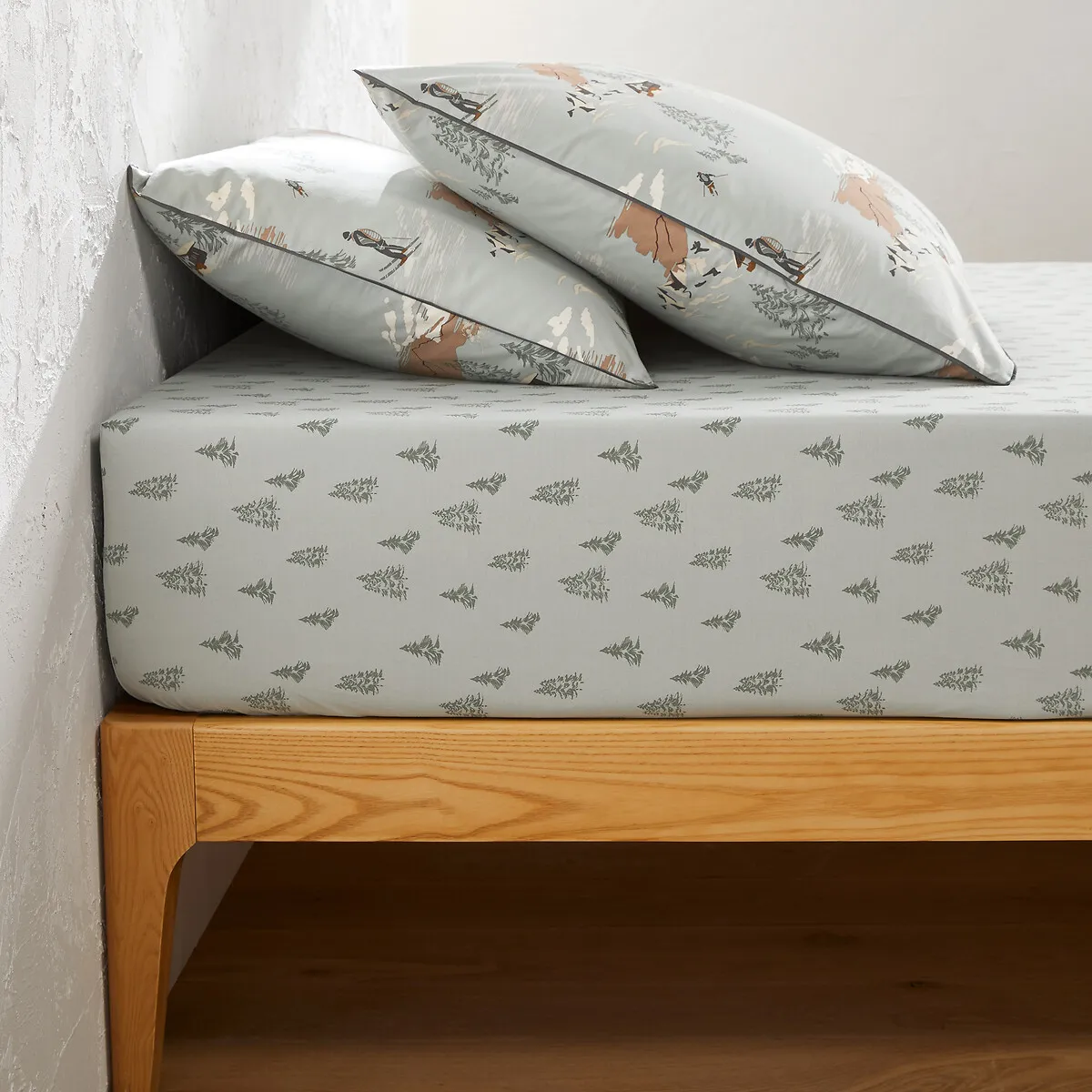 Orvaz 30cm High Fitted Sheet - Printed, Cotton Percale product