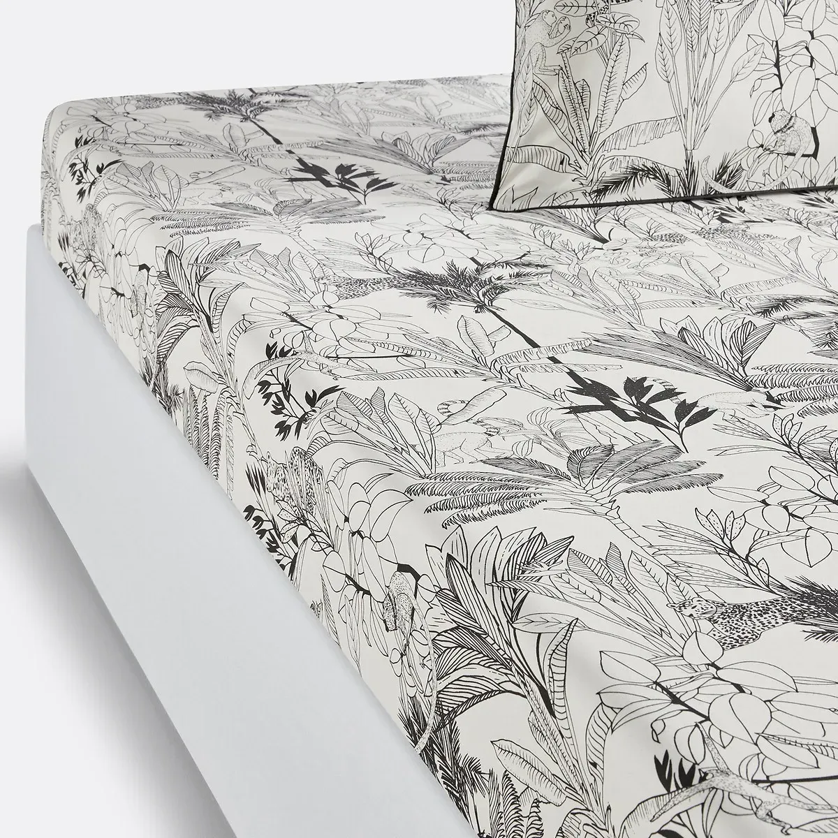 Palmeira 30cm High Fitted Sheet - Printed, Cotton Percale product
