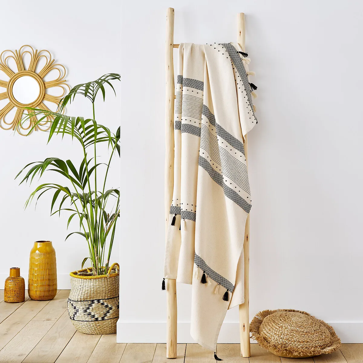 Parfecto Blanket with Pompoms - Ecru, Cotton product