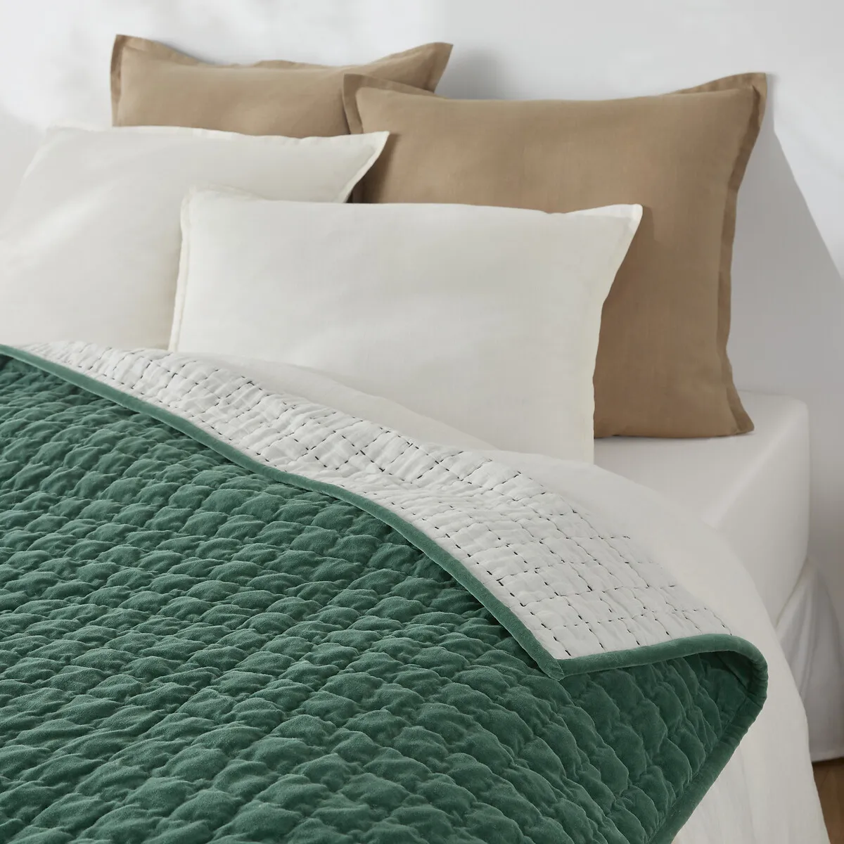 Paulette Cotton Velour Quilt - Green alternate view