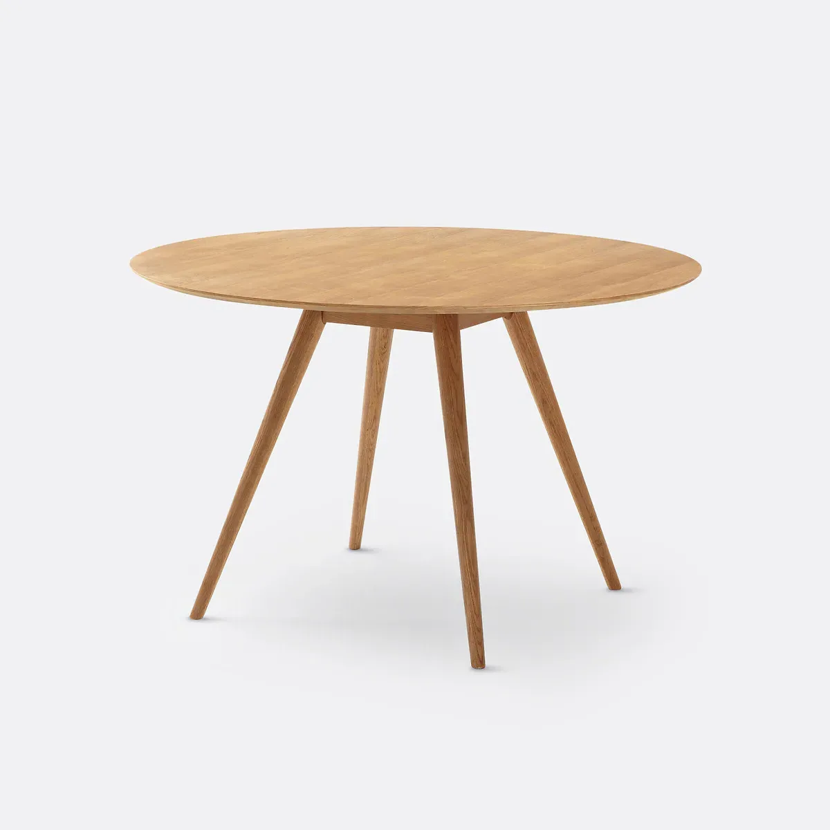 Quilda Round Dining Table - Oak Veneer product