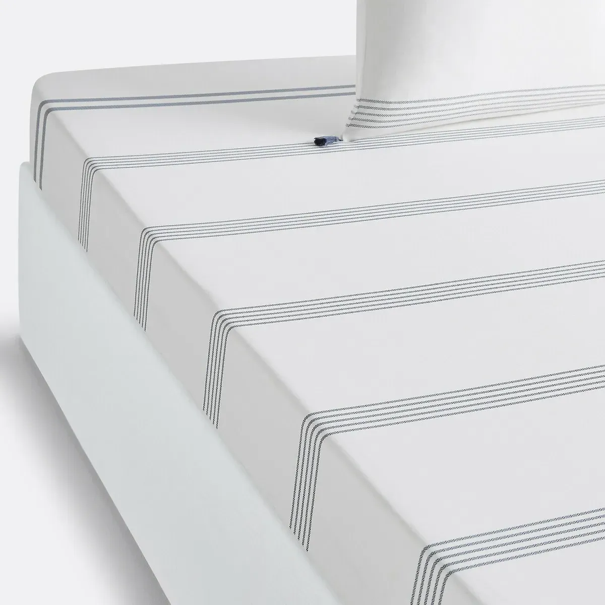 Riad Striped Fitted Sheet - White, Cotton product