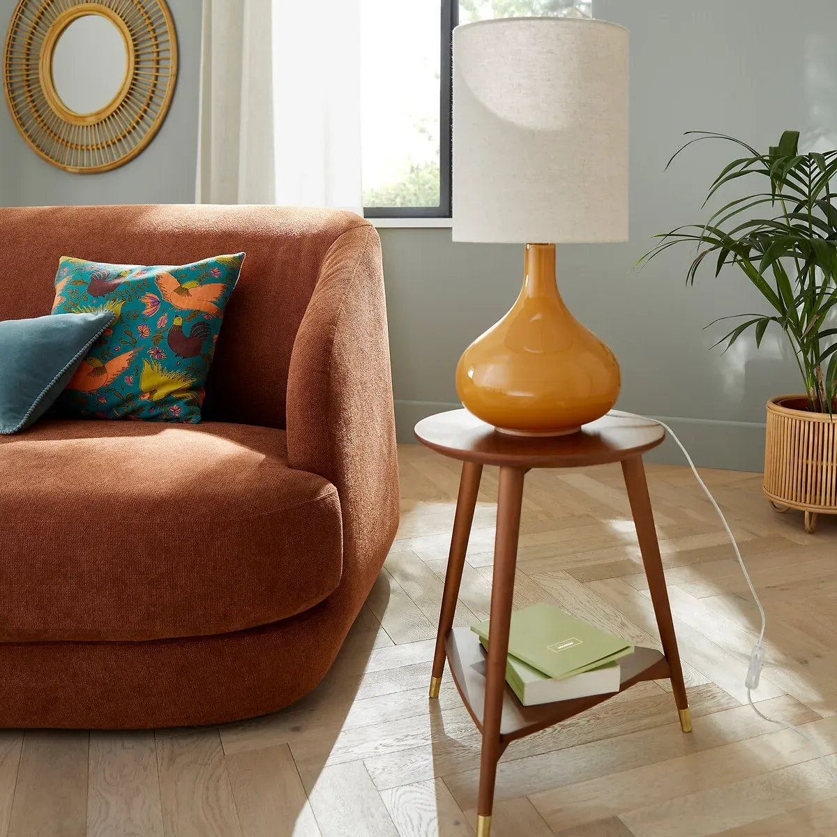 Ronda Round Side Table - Walnut, Veneer alternate view