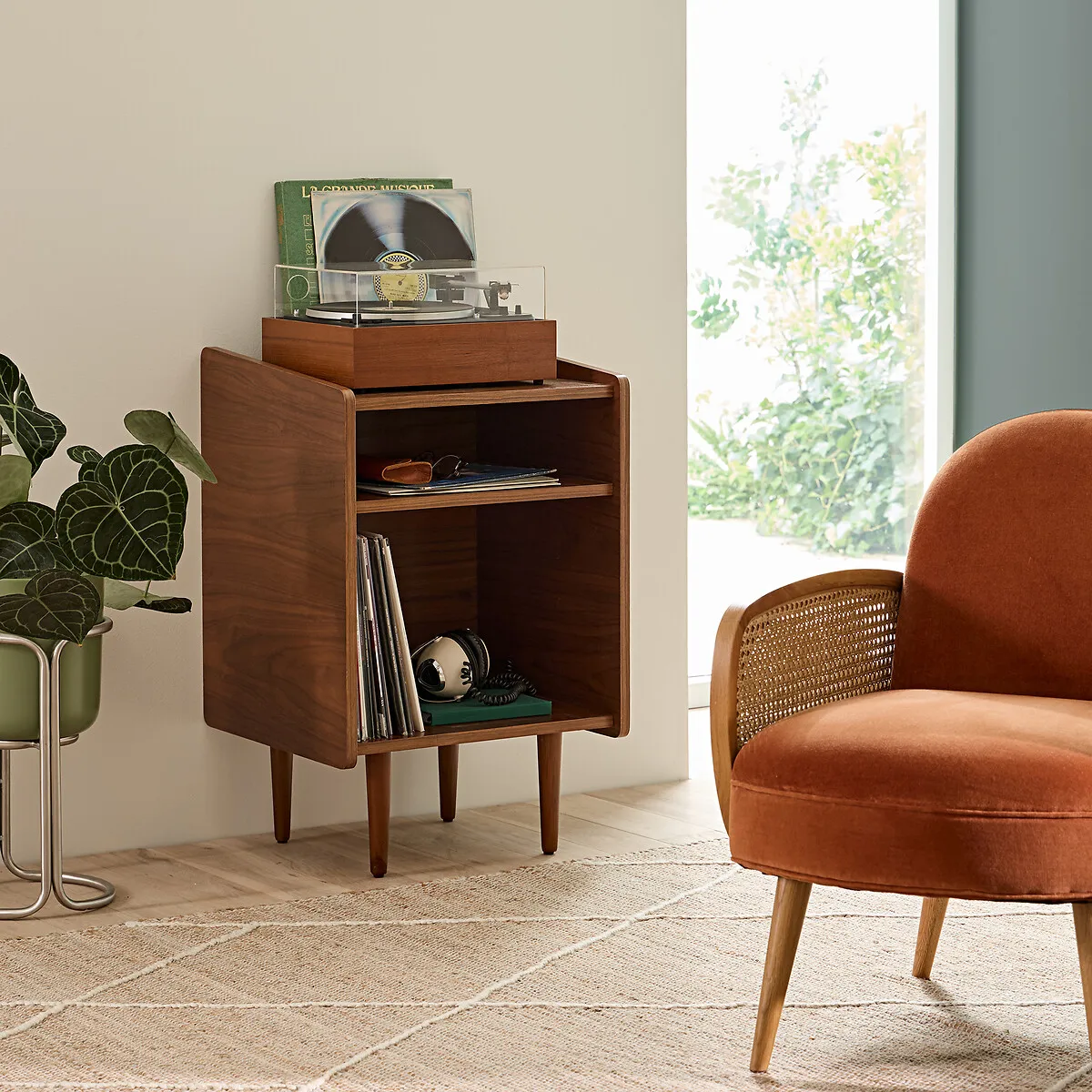 Ronda Vinyl Cabinet - Walnut, MDF alternate view