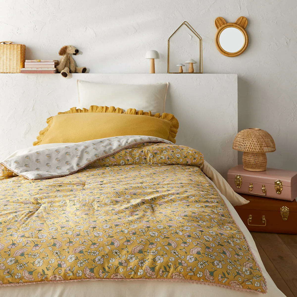 Rosalie Washed Cotton Quilt - Multi-Coloured alternate view