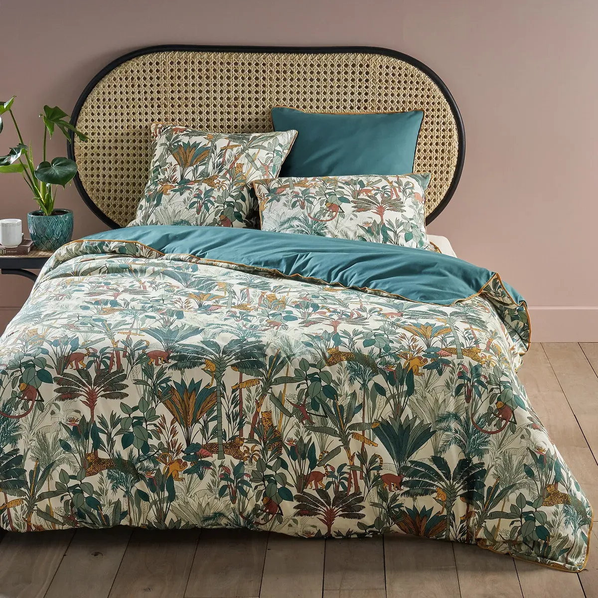 Saraya Pillowcase - Printed, Cotton Percale product