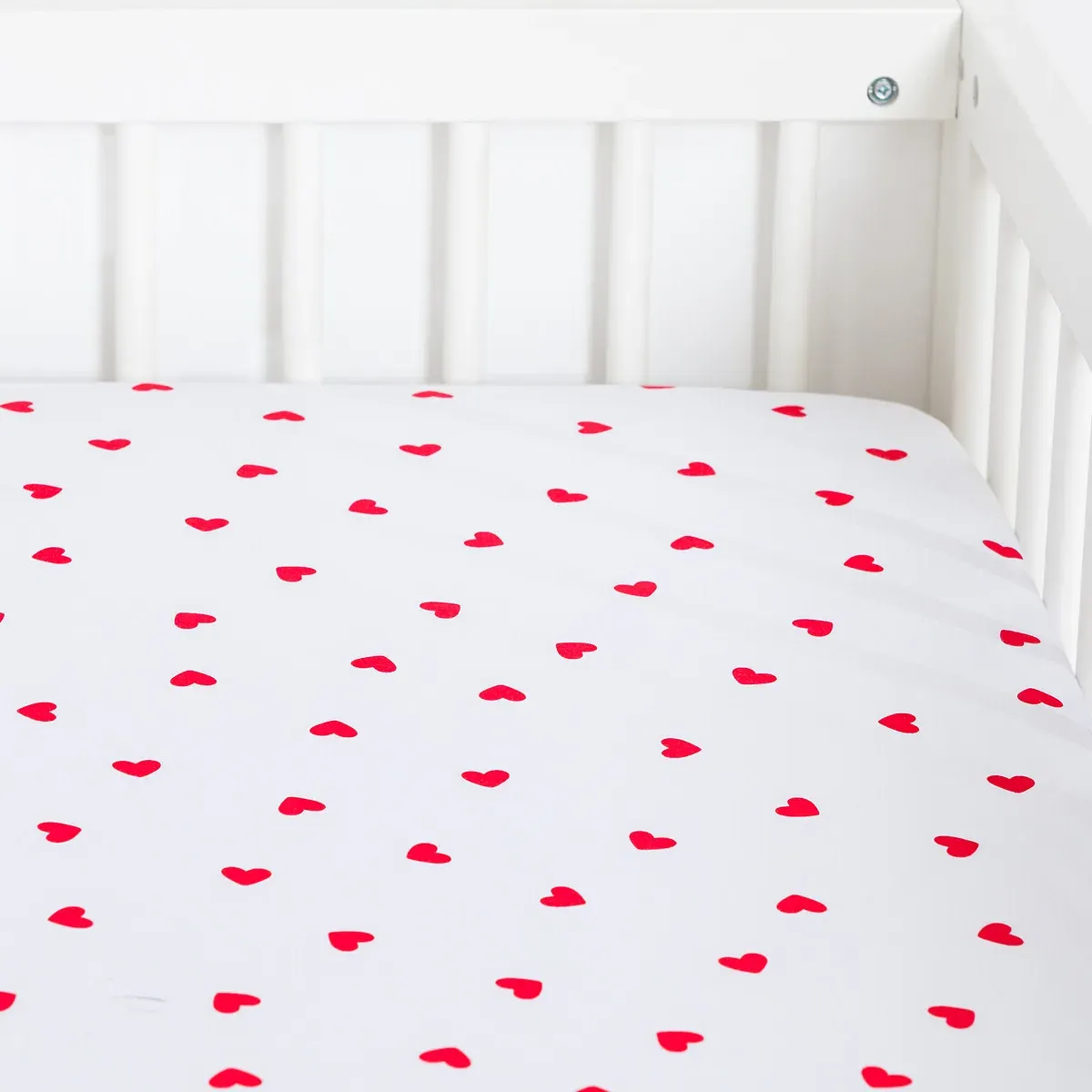 Scacco Cot Bed Fitted Sheet - Heart Print, Organic Cotton alternate view