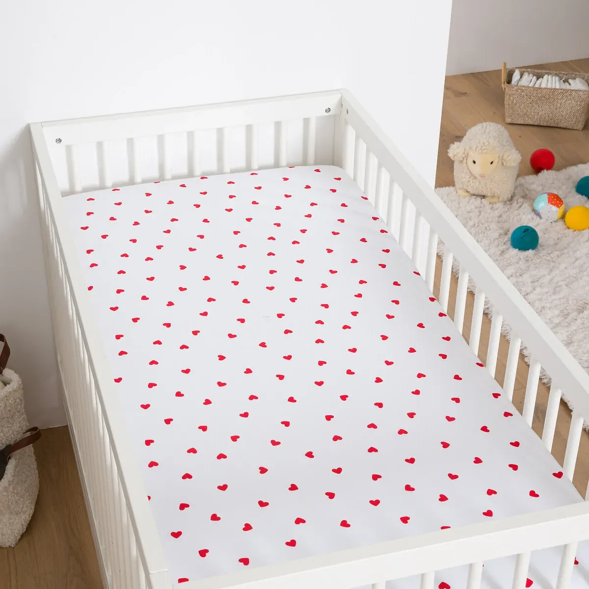Scacco Cot Bed Fitted Sheet - Heart Print, Organic Cotton product