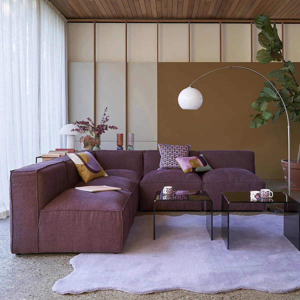 Scalero Scalloped Wool Rug - Lavender alternate view