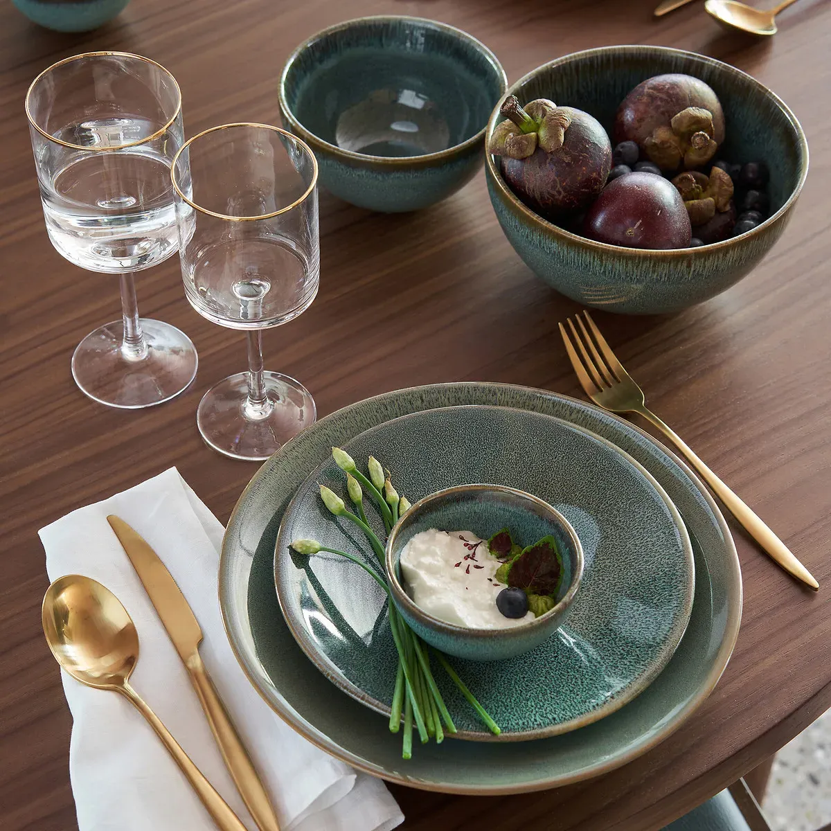 Smonaco 24-Piece Cutlery Set - Gold, Stainless Steel alternate view