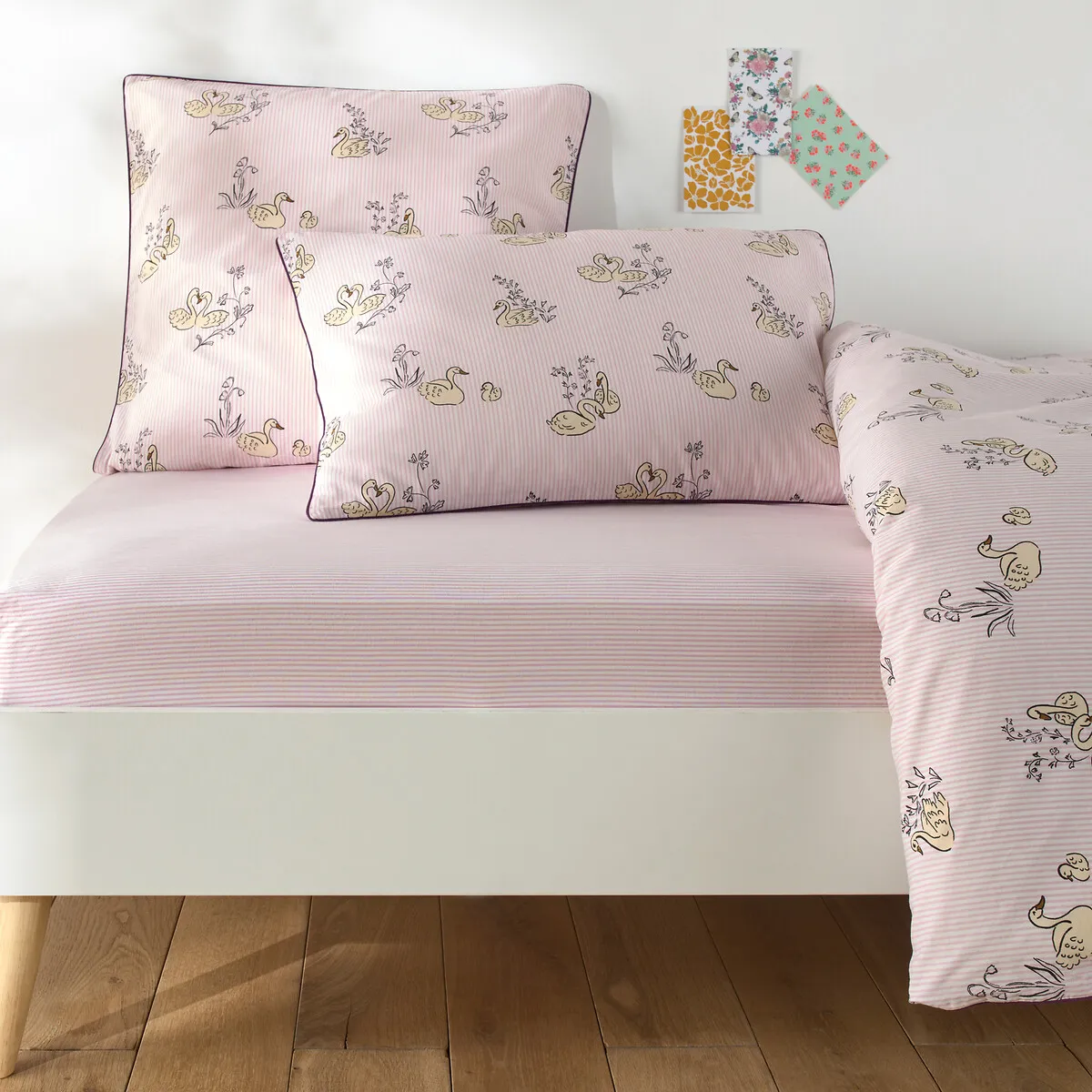 Swan Single Fitted Sheet - White, Recycled Cotton product
