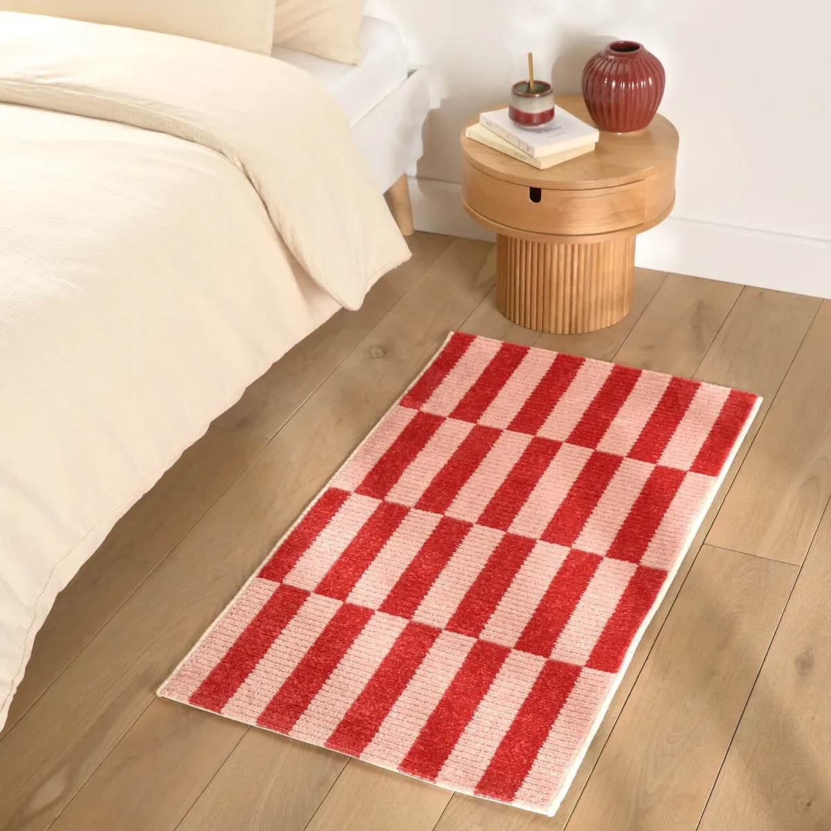 Tabaka Runner Rug - Red, Polypropylene product