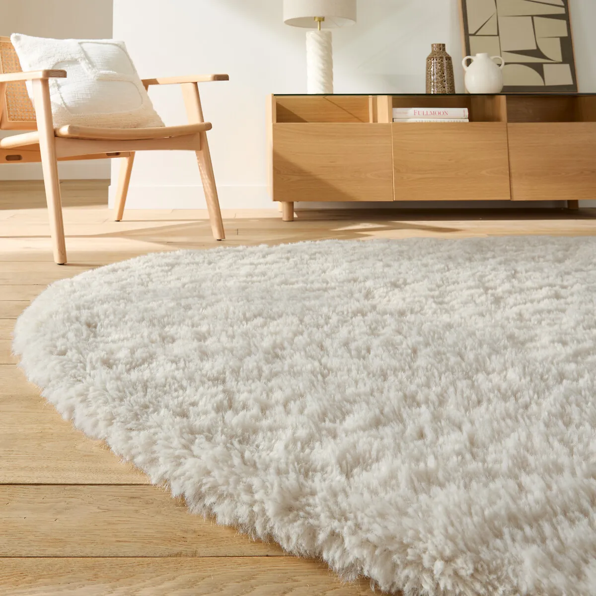 Tedia Organic Shaped Rug - Ecru, Polyester product