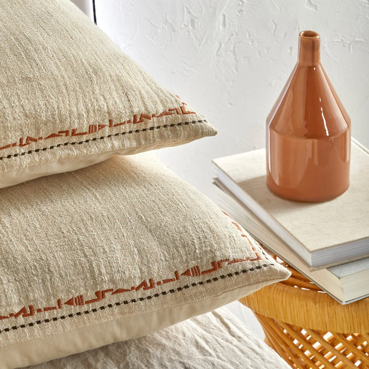 Thesari Two-Sided Duvet Cover - Ecru, Linen Cotton alternate view