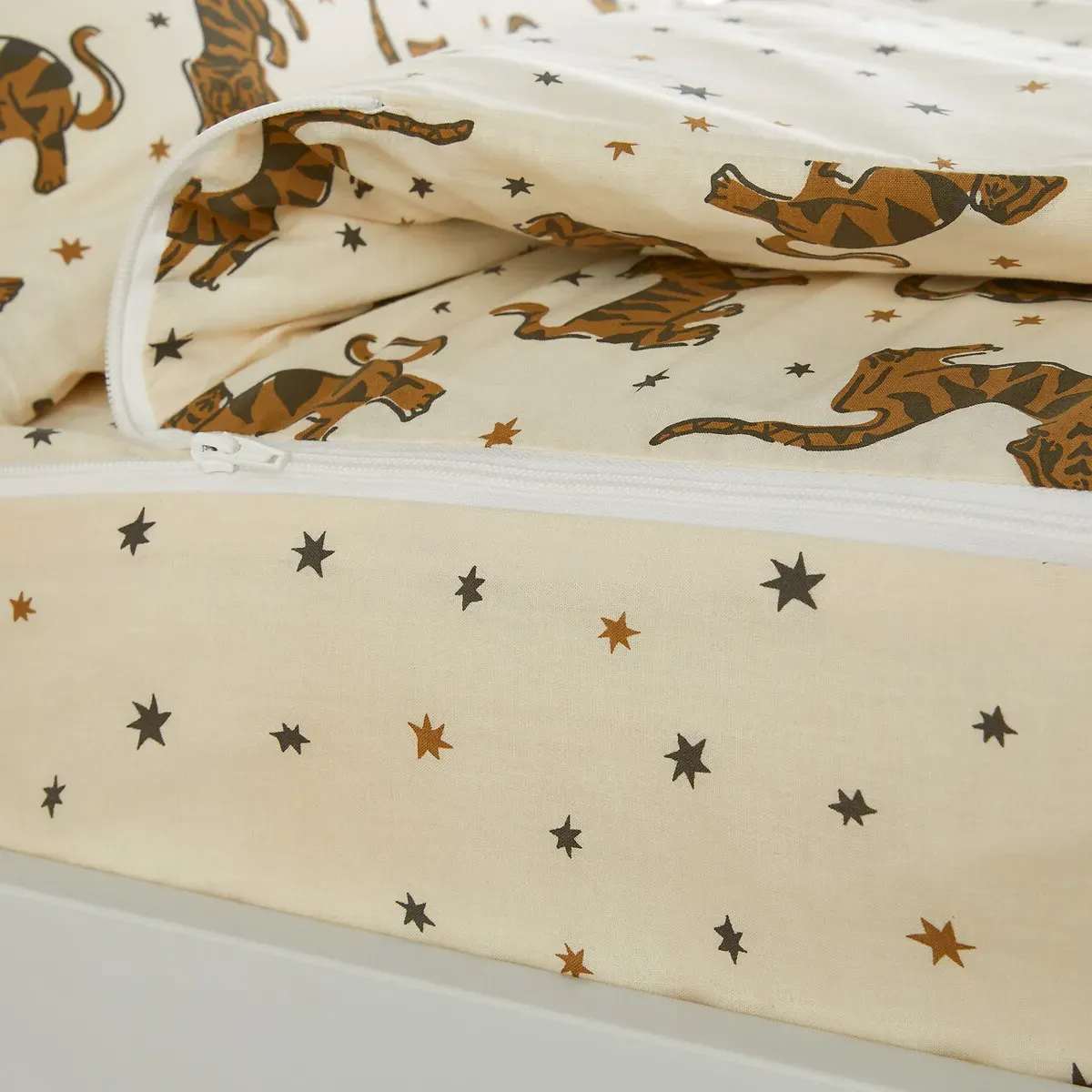 Tigris Bed Set Without Duvet - Printed, Cotton alternate view