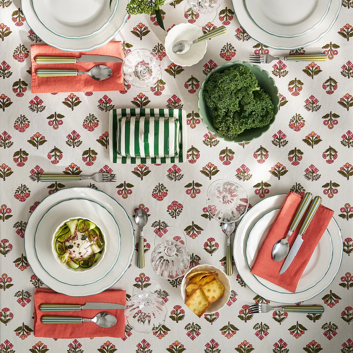 Vandi Printed Tablecloth - Ecru, Washed Cotton alternate view