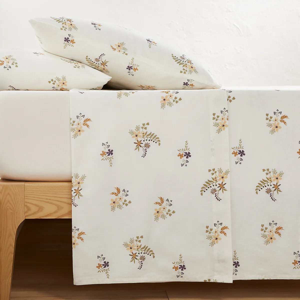 Véra Flat Sheet - Floral Print, Cotton Linen product