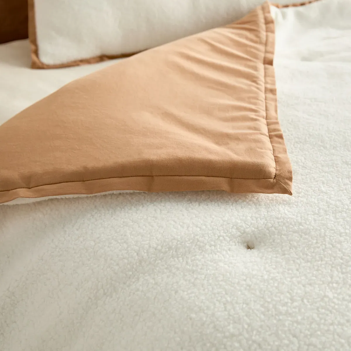 Walls Fleece & Washed Cotton Quilt - Ecru product