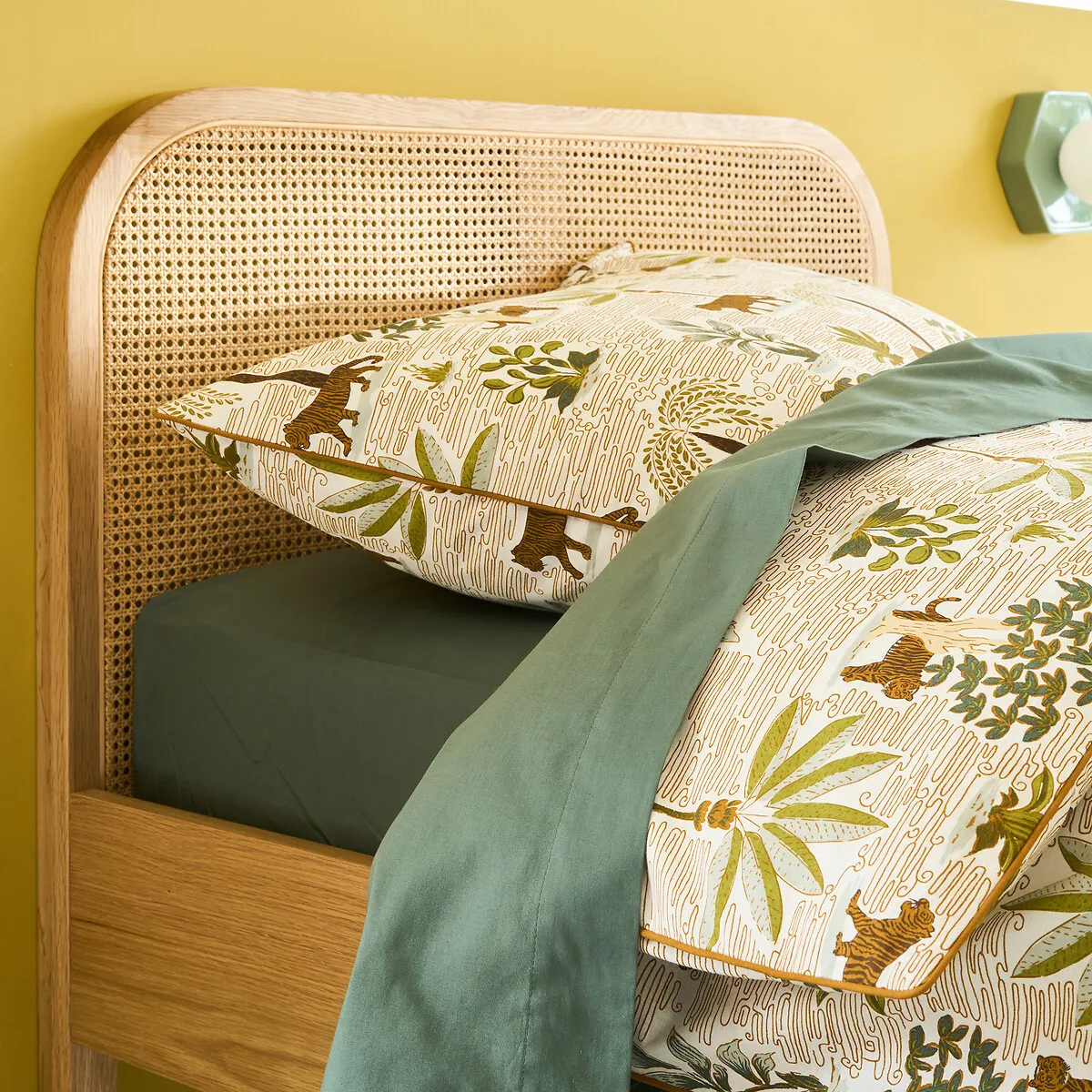 Wila Jungle Print Double Duvet Cover - Washed Cotton alternate view