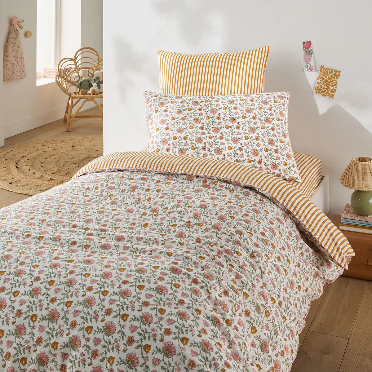 Yassia Pillowcase - Printed, Washed Cotton alternate view