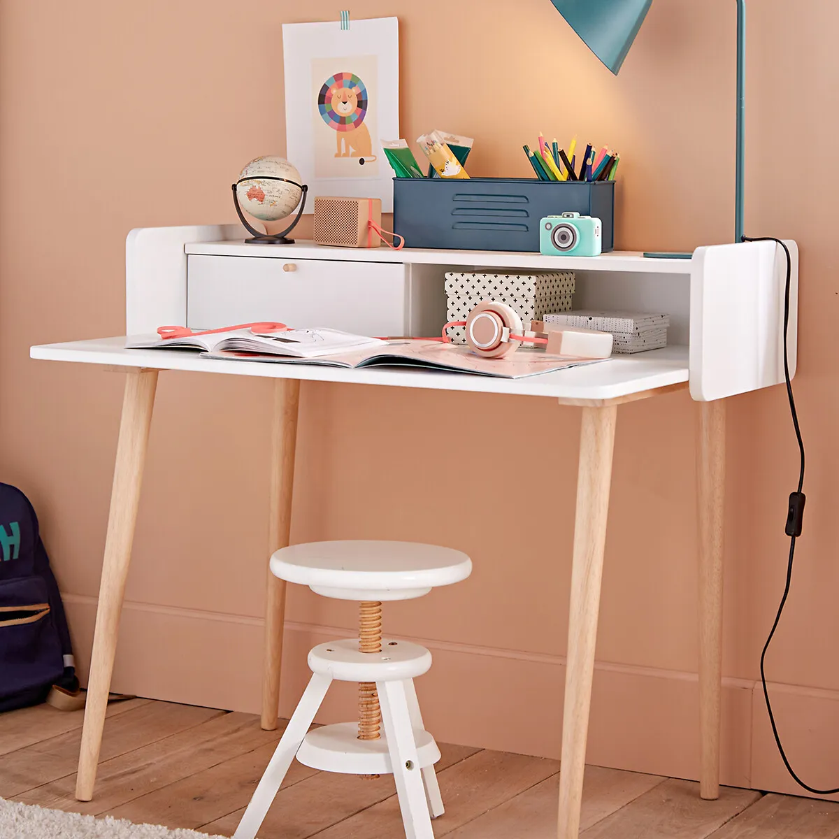 Zag Extendable Desk with Storage - White, MDF alternate view