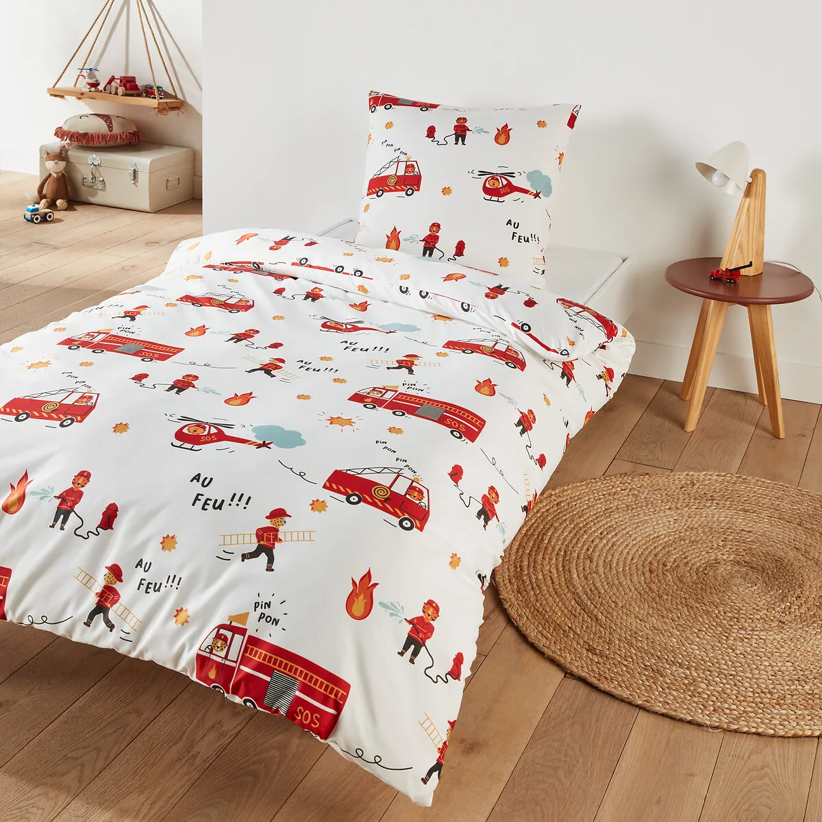 Fire Engine Bed Set with Square Pillowcase - Printed, Microfibre product