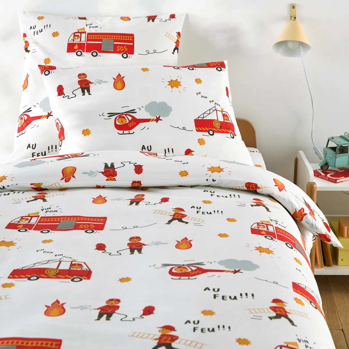 Pompier Bis Firefighter Print Single Duvet Cover - White, Cotton product