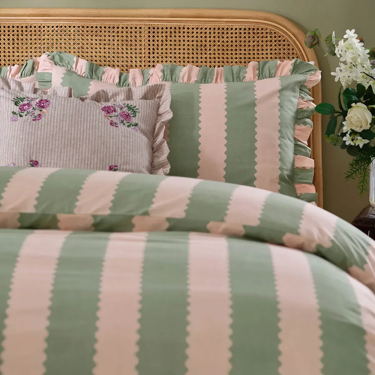 Birdie Stripe Ruffle Duvet Cover & Pillowcase Set - Pink, Green product