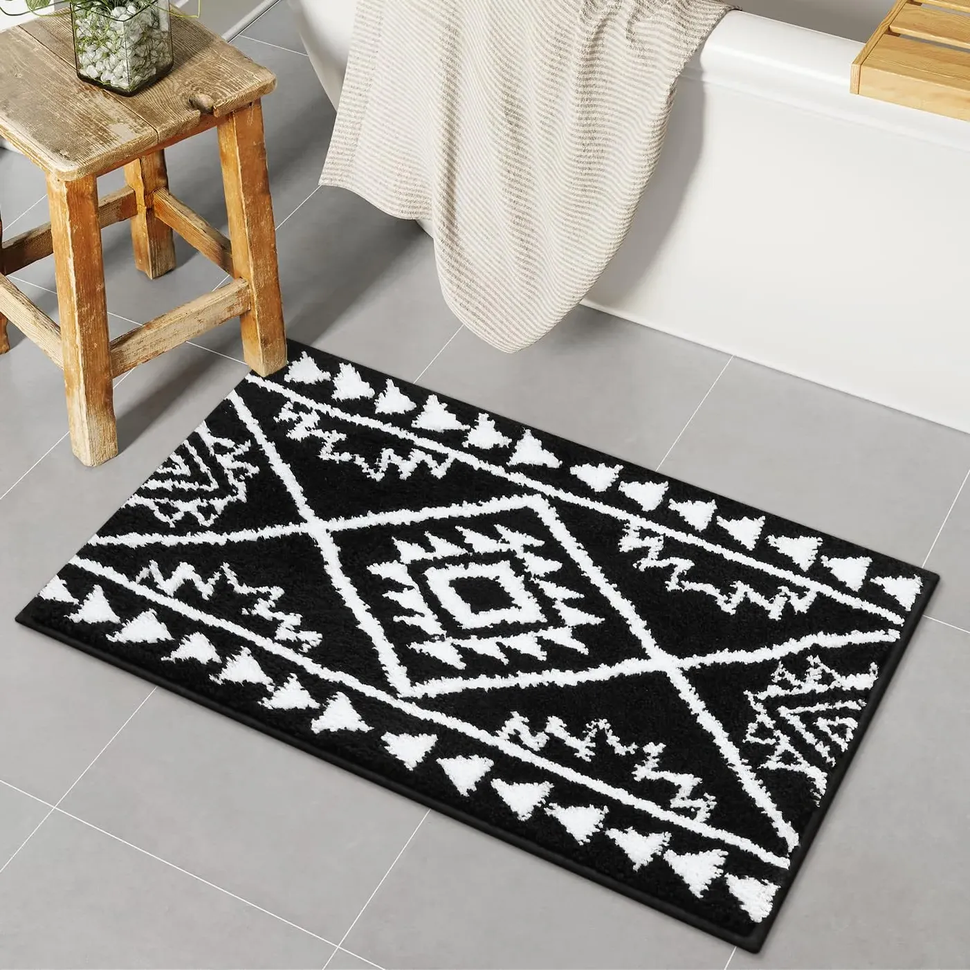 Lahomerugs Boho Bath Mat - Black, Microfiber product