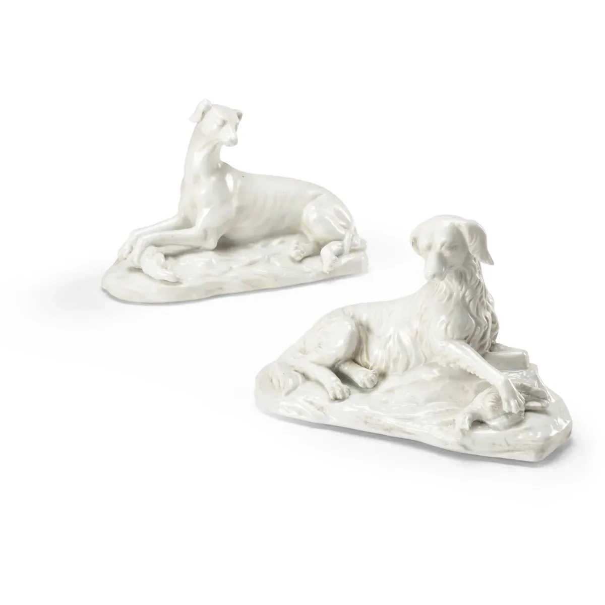 Chelsea House 381339 Handed Figurines, Pair - Porcelain product