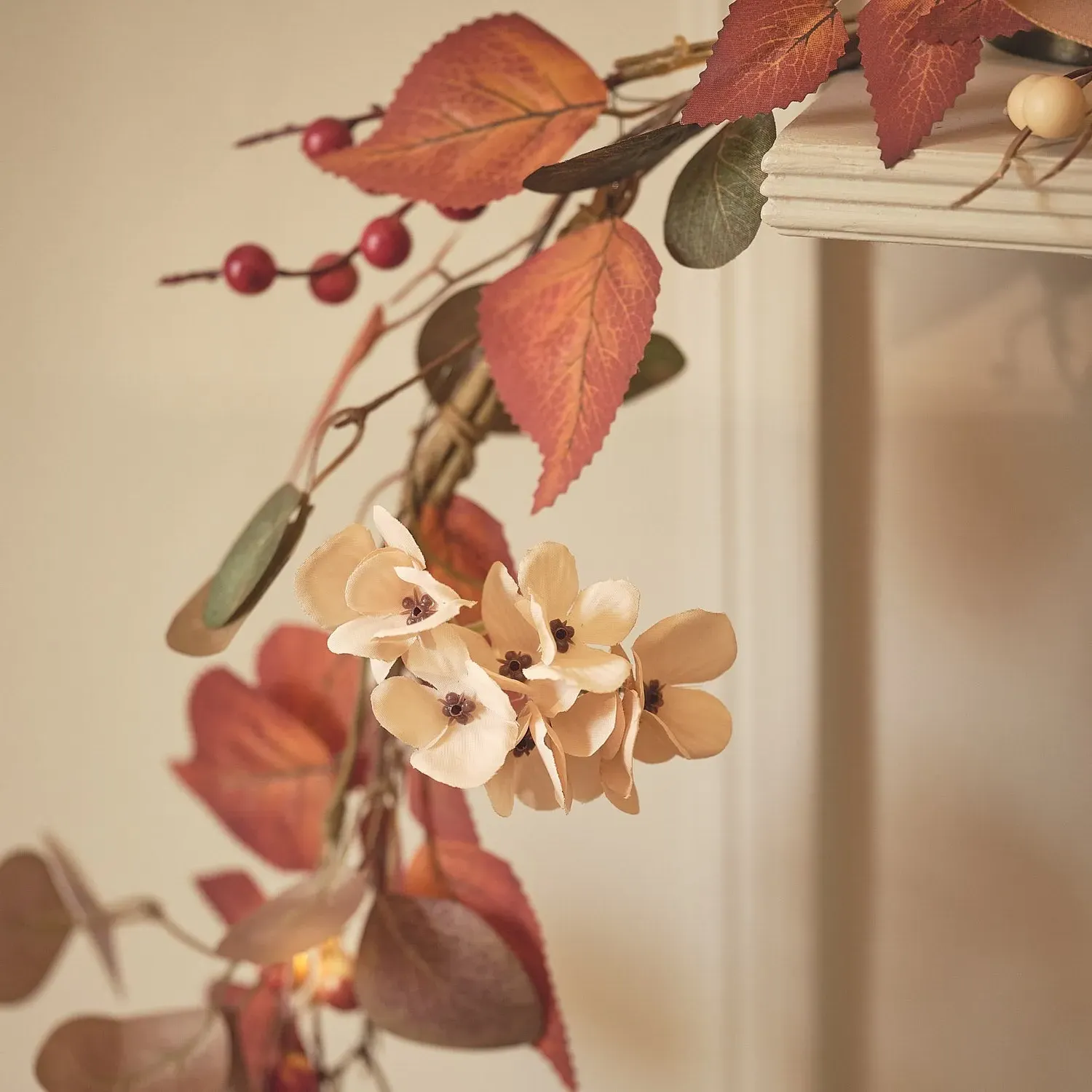 Berry Harvest Pre-Lit Autumn Garland - Warm White alternate view