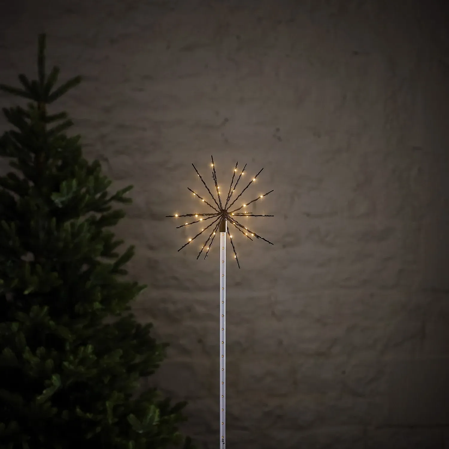 Shooting Starburst Stake Light - Warm White product