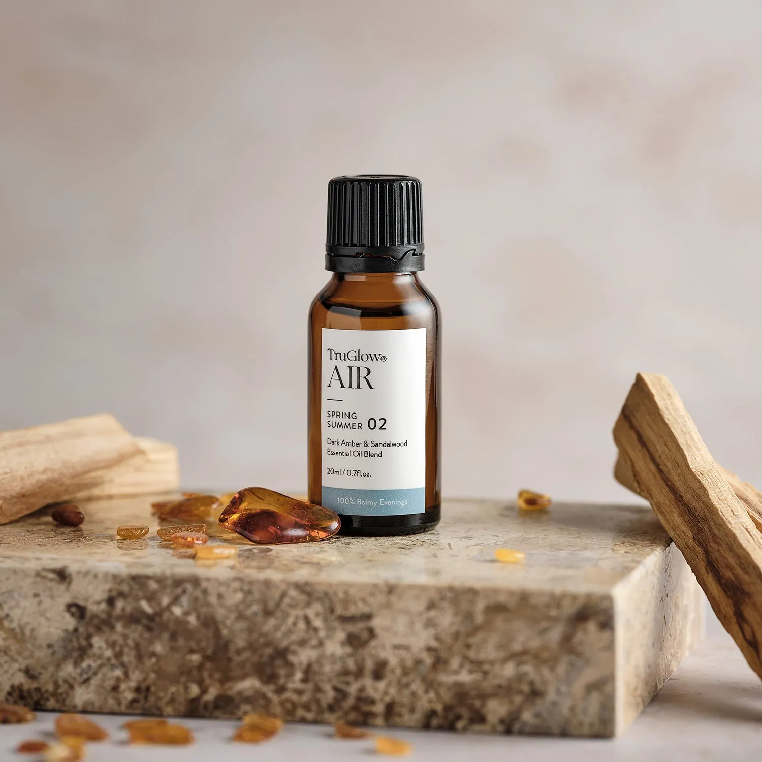 TruGlow AIR Dark Amber & Sandalwood Diffuser Oil - 20ml product